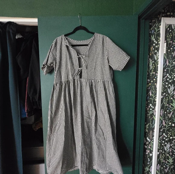 Sadie Ribbon Back Dress, Black - Picture 3 of 3